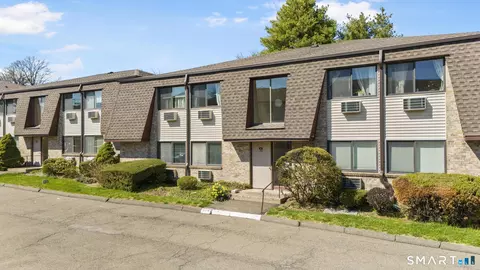 255 Strawberry Hill Ave #B10, Stamford, CT 06902