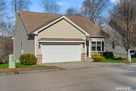 24 Center Ct #24, Colchester, CT 06415