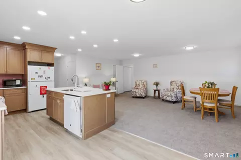 Other - 9 Evas Dr, Brookfield, CT 06804 photo 2 of 9