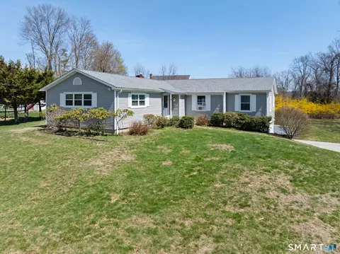 Exterior - 9 Evas Dr, Brookfield, CT 06804 photo 2 of 7