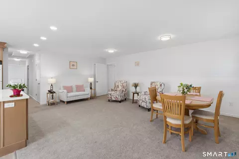 Other - 9 Evas Dr, Brookfield, CT 06804 photo 3 of 9