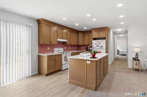 Kitchen - 9 Evas Dr, Brookfield, CT 06804 photo 3 of 3