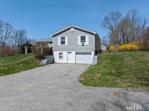 Exterior - 9 Evas Dr, Brookfield, CT 06804 photo 7 of 7