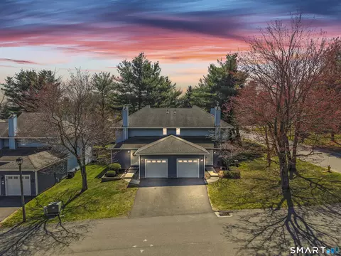 230 E Bass Ln #230, Suffield, CT 06078