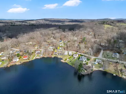 49 Lake View Dr, Ashford, CT 06278