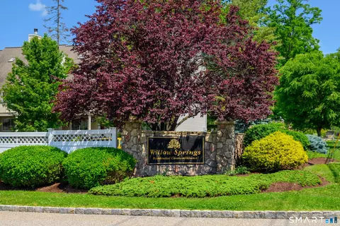 274 Willow Spgs #274, New Milford, CT 06776
