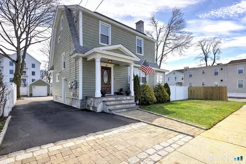 40 Yale St, Stratford, CT 06615