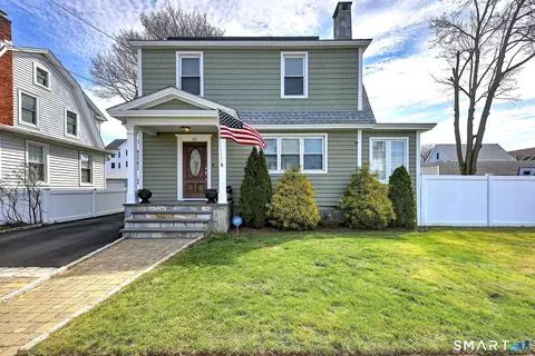 40 Yale St, Stratford, CT 06615