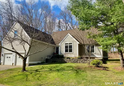 106 Sconset Ln, Guilford, CT 06437