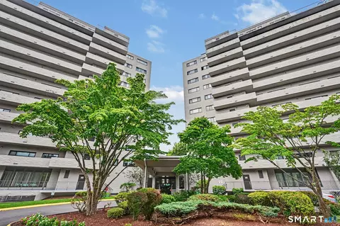 3200 Park Ave #4C1, Bridgeport, CT 06604
