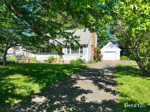 90 Old Brickyard Ln, Berlin, CT 06037