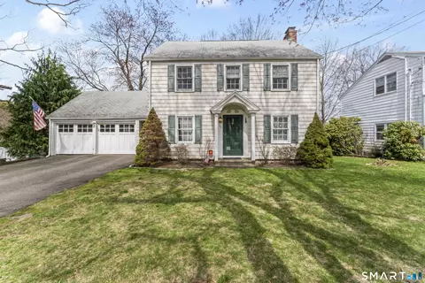 90 Toilsome Hill Rd, Fairfield, CT 06825