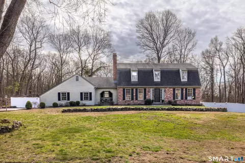 27 Partridge Dr, Seymour, CT 06483