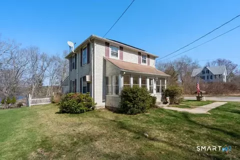 30 Mortimer Rd, Moosup, CT 06354