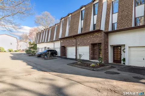 426 Farmington Ave #F6, New Britain, CT 06053