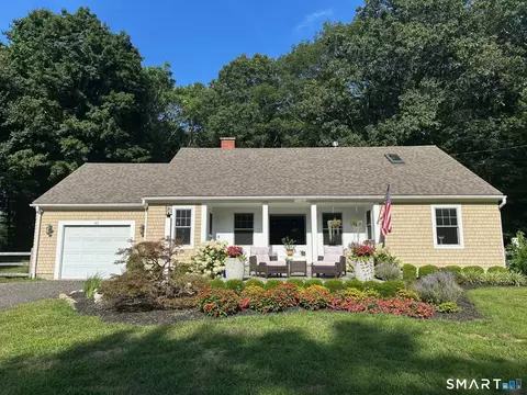 61 Bishop Ln, Madison, CT 06443