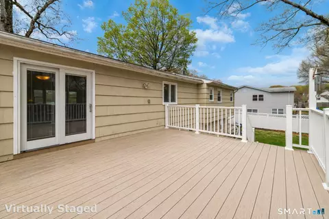 Exterior - 51 Sky View Cir, Hamden, CT 06514 photo 2 of 6