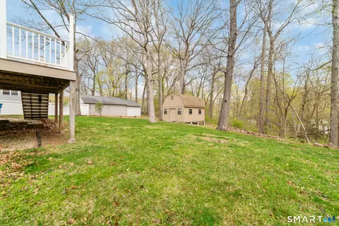 Exterior - 51 Sky View Cir, Hamden, CT 06514 photo 4 of 6
