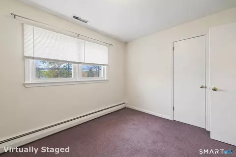 Bedroom - 51 Sky View Cir, Hamden, CT 06514 photo 9 of 11