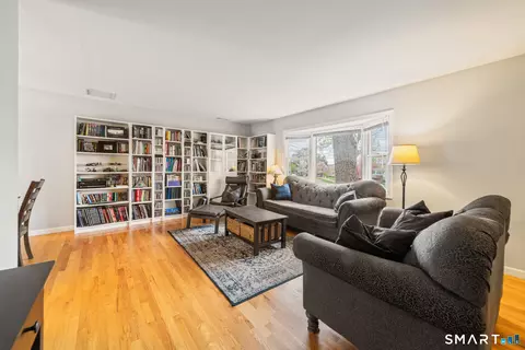 Living - 51 Sky View Cir, Hamden, CT 06514 photo 1 of 7