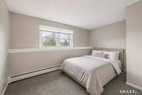 Bedroom - 51 Sky View Cir, Hamden, CT 06514 photo 10 of 11