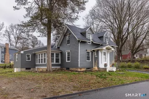 33 Jerusalem Hl, Trumbull, CT 06611