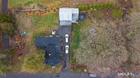 View/Area - 33 Jerusalem Hl, Trumbull, CT 06611 photo 1 of 1