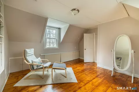 Bedroom - 33 Jerusalem Hl, Trumbull, CT 06611 photo 1 of 7