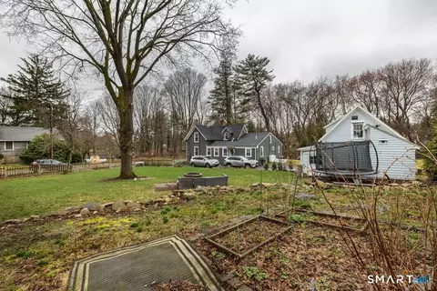 Exterior - 33 Jerusalem Hl, Trumbull, CT 06611 photo 4 of 6
