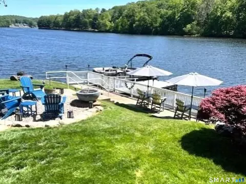 115 Roosevelt Dr, Seymour, CT 06483