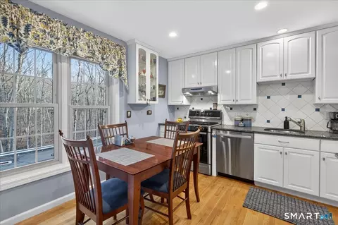 1925 Shepard Ave #54, Hamden, CT 06518