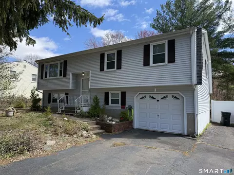 321 Knob Hill Rd, Meriden, CT 06451