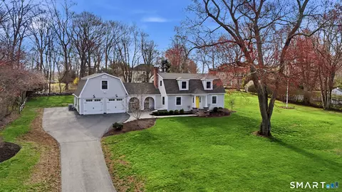 10 Trolley Xing, Old Saybrook, CT 06475