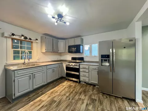 160 New Litchfield St, Torrington, CT 06790