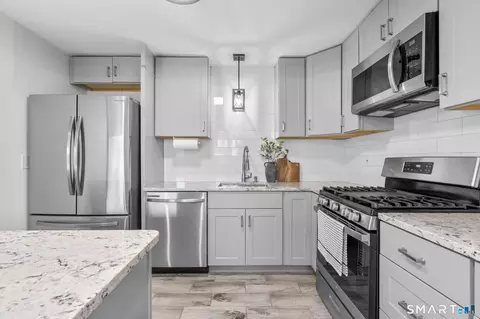 137 Florence Rd #1A, Branford, CT 06405