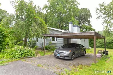 215 White Birch Dr, Southbury, CT 06488