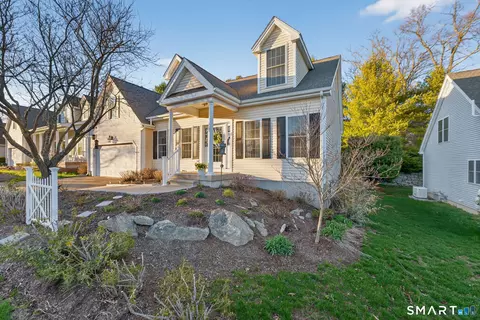 3 Windward Dr #3, Niantic, CT 06357