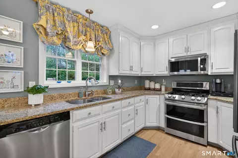 Kitchen - 3 Windward Dr #3, Niantic, CT 06357 photo 1 of 4