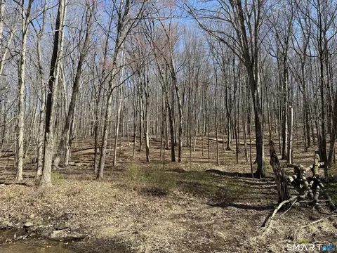 17 Old Bethel Rd, Newtown, CT 06470