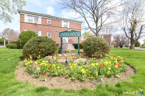 250 Glenbrook Rd #38C, Stamford, CT 06906