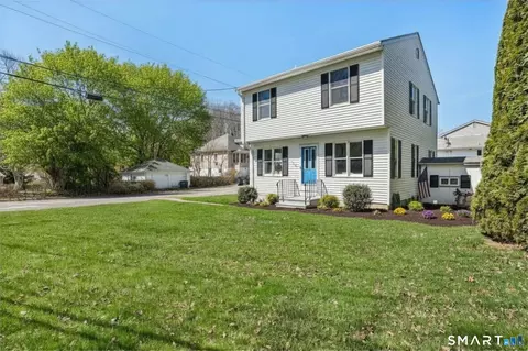 834 S Main St, Seymour, CT 06483