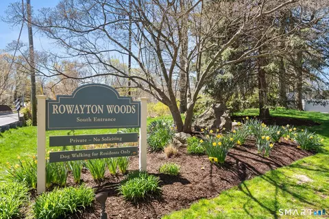 32 Rowayton Woods Dr #32, Norwalk, CT 06854