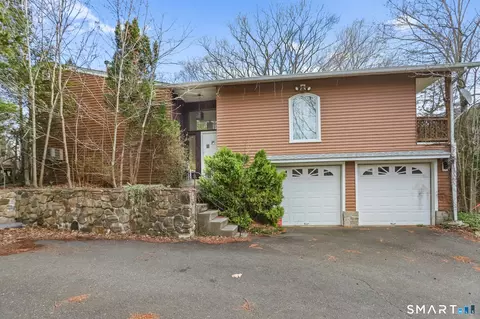 34 Farm Hill Rd, Ridgefield, CT 06877