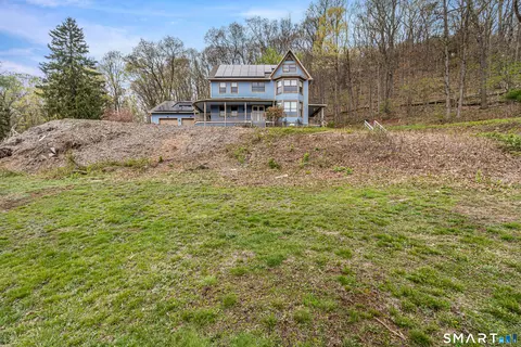 45 Carmel Rd, Bethany, CT 06524