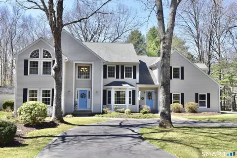 112 Southridge Rd, Southbury, CT 06488