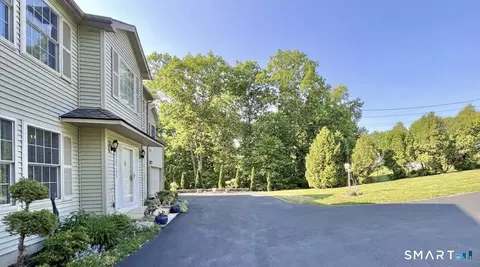 Exterior - 25 Stephen St, Derby, CT 06418 photo 3 of 3