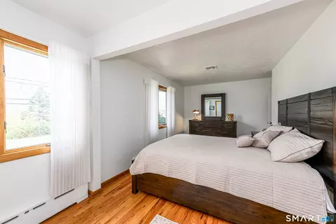 Bedroom - 240 Shepard Ave, Hamden, CT 06514 photo 2 of 5