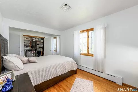 Bedroom - 240 Shepard Ave, Hamden, CT 06514 photo 1 of 5