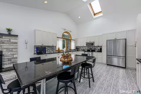 Kitchen - 240 Shepard Ave, Hamden, CT 06514 photo 1 of 4