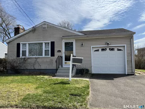 1037 South Ave, Stratford, CT 06615